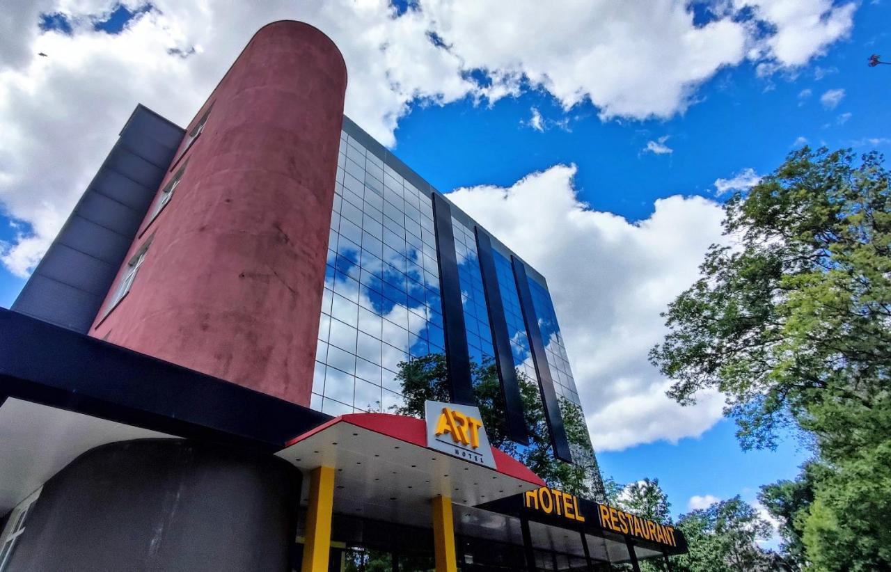 Art Hotel キシナウ エクステリア 写真